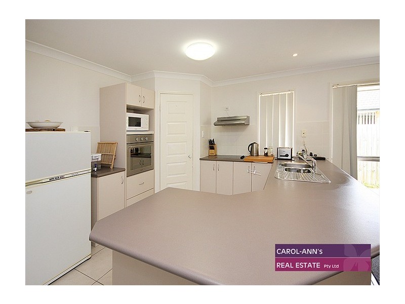 52 Wirra Circuit, Wynnum West QLD 4178