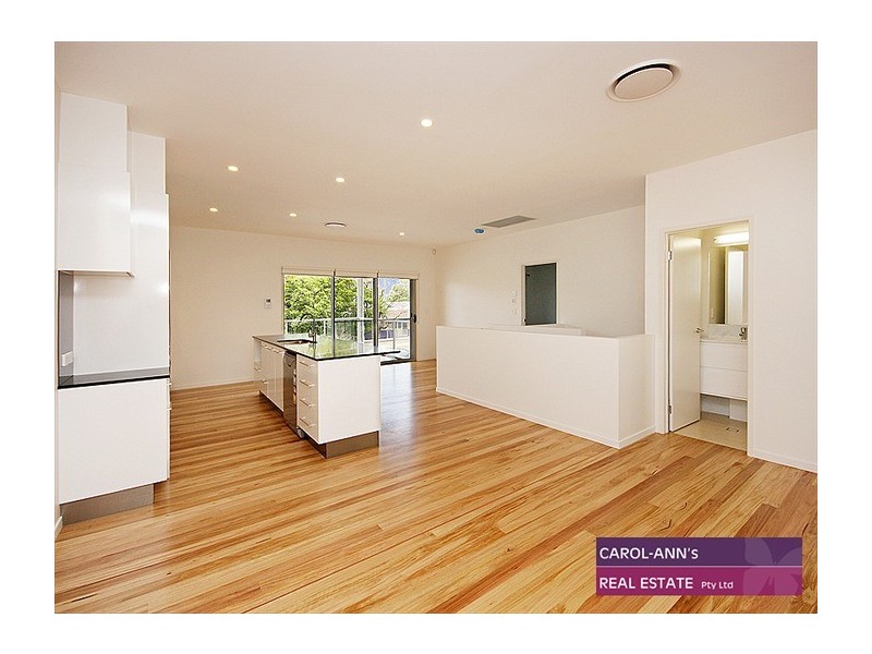 5 Barton Road, Balmoral QLD 4171