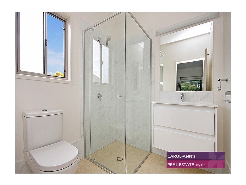 5 Barton Road, Balmoral QLD 4171