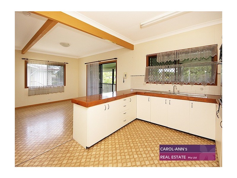 34 Montrose Parade, Wynnum West QLD 4178