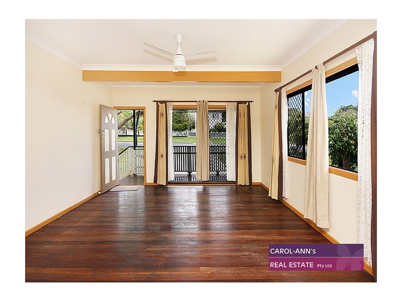 34 Montrose Parade, Wynnum West QLD 4178