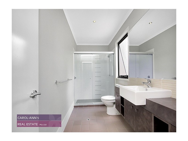 2/16 Carntyne Street, Morningside QLD 4170