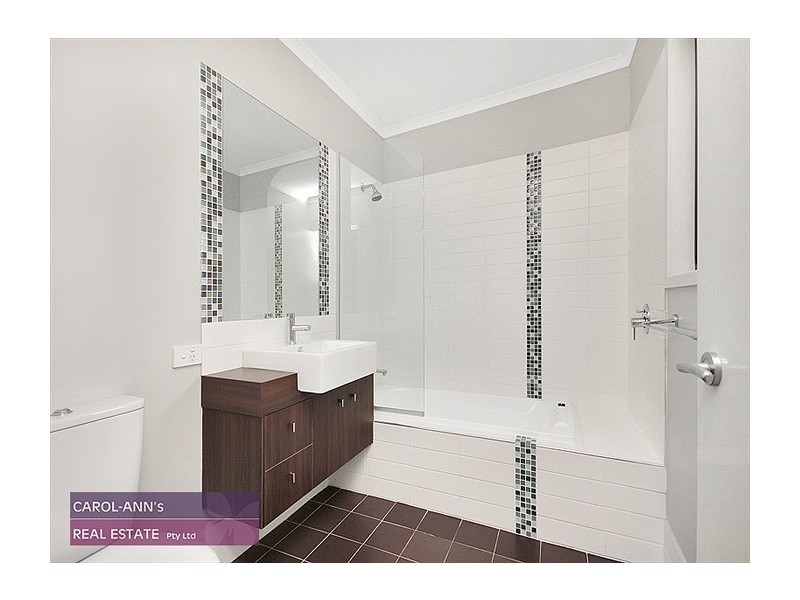 2/16 Carntyne Street, Morningside QLD 4170