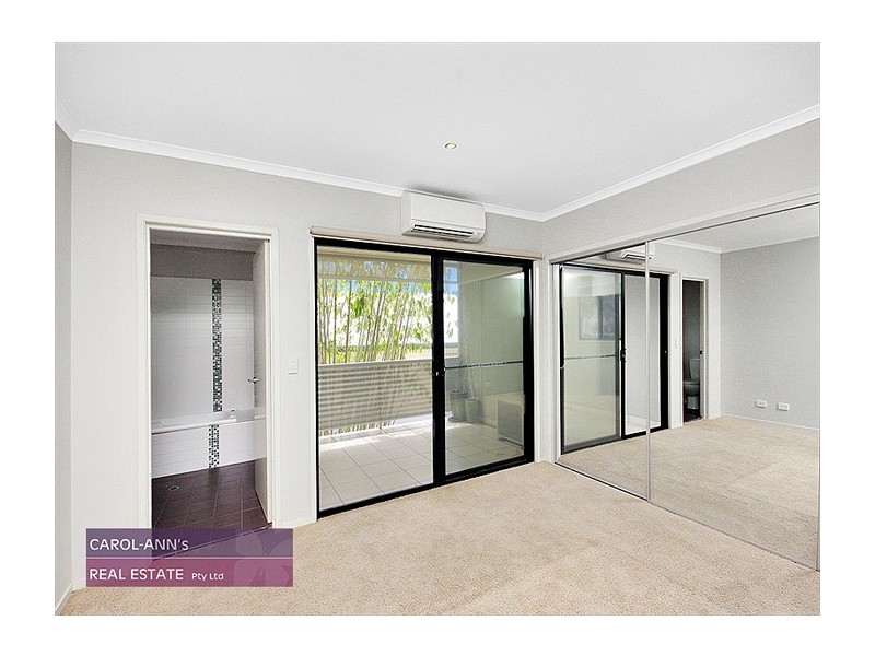 2/16 Carntyne Street, Morningside QLD 4170