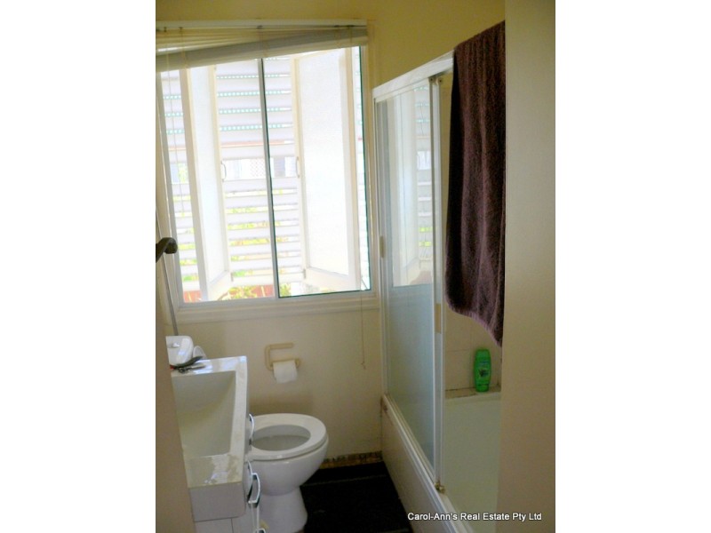 36 Arrol Street, Camp Hill QLD 4152