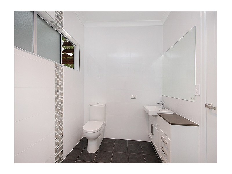 2/23a Marian Street, Coorparoo QLD 4151