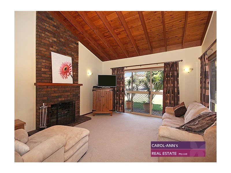 12 Laglan Street, Carindale QLD 4152