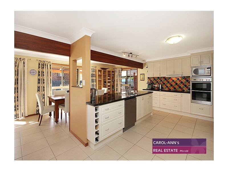 12 Laglan Street, Carindale QLD 4152