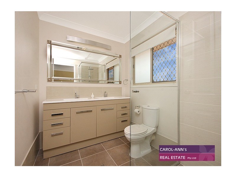 12 Laglan Street, Carindale QLD 4152