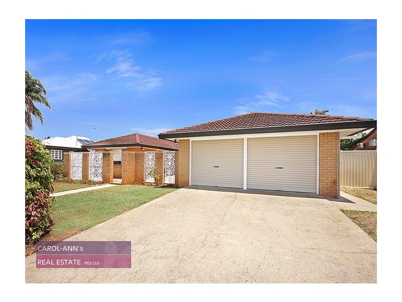 4 Woodsiana Street, Robertson QLD 4109