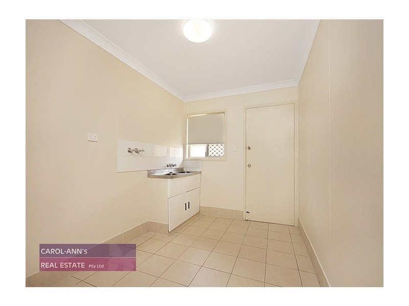 4 Woodsiana Street, Robertson QLD 4109