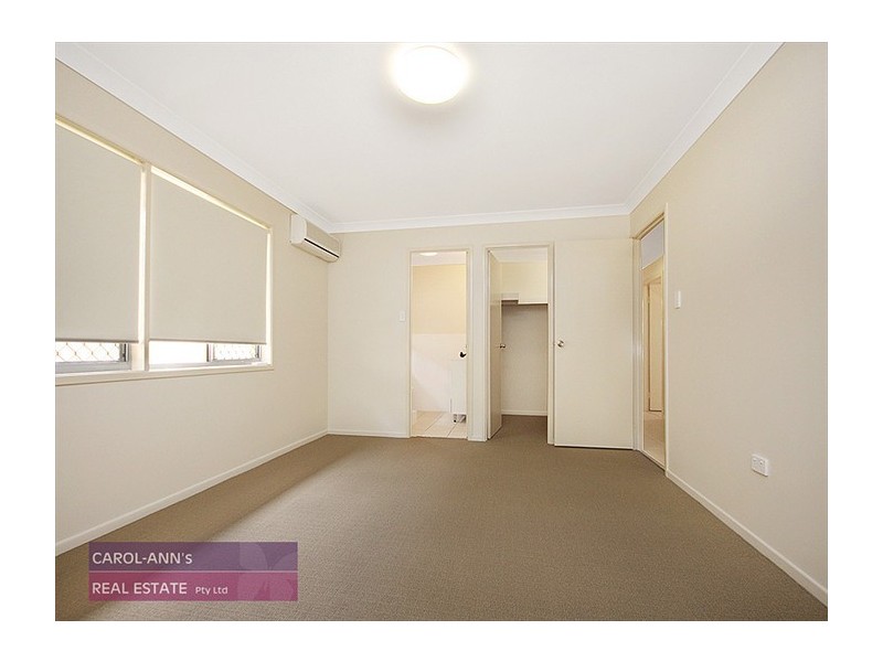 4 Woodsiana Street, Robertson QLD 4109