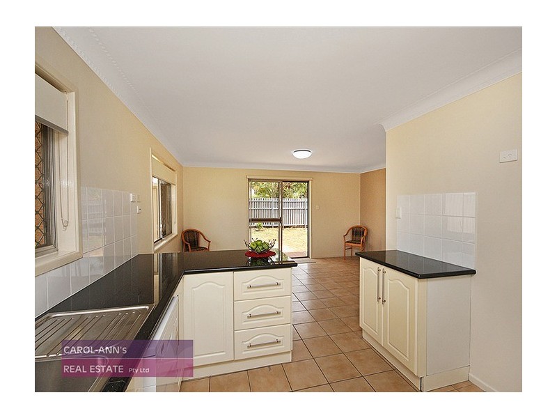 4 Woodsiana Street, Robertson QLD 4109