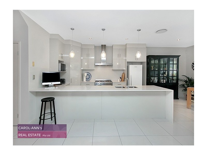 10 Sphinx St, Balmoral QLD 4171