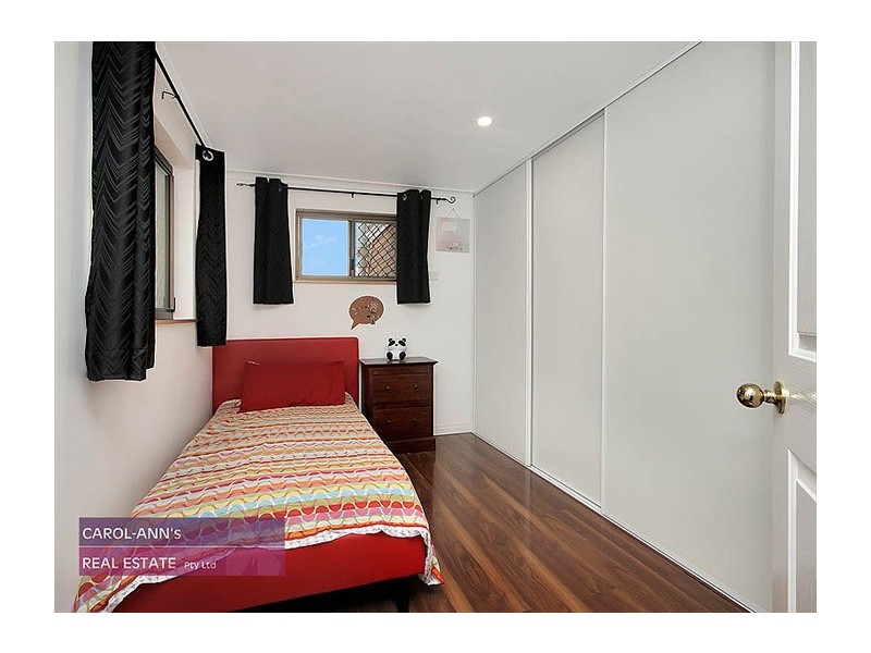 96 Thynne Avenue, Norman Park QLD 4170