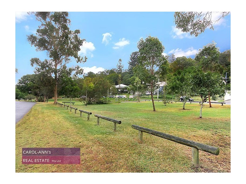 96 Thynne Avenue, Norman Park QLD 4170