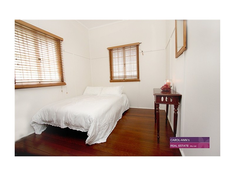 44 Belgrave Street, Balmoral QLD 4171