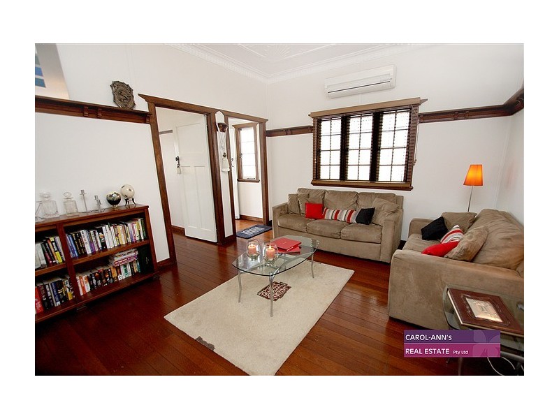 44 Belgrave Street, Balmoral QLD 4171