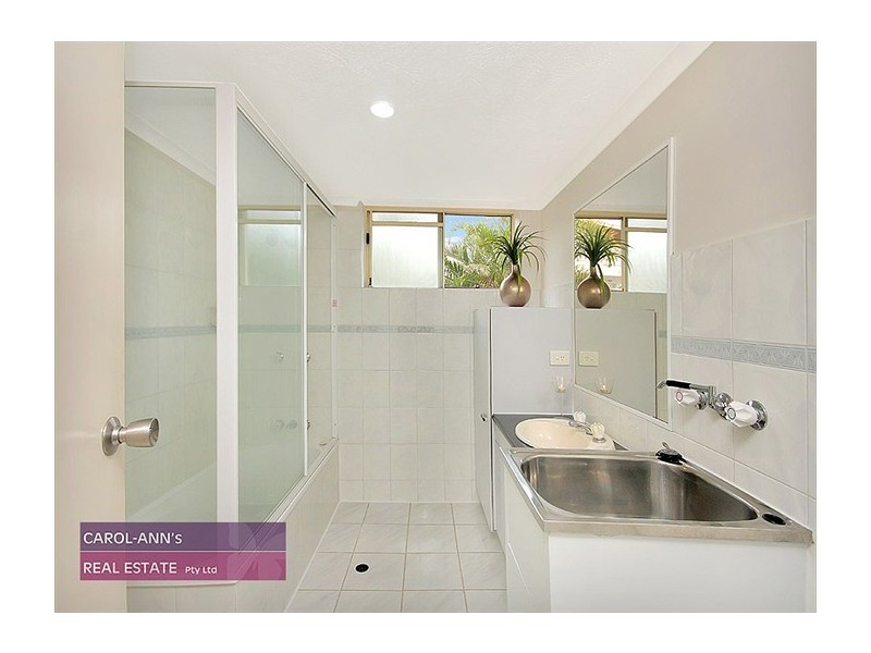 8/98 Pembroke Road, Coorparoo QLD 4151