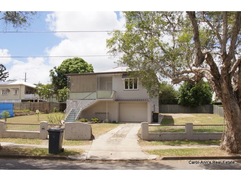 203 Riding Road, Hawthorne QLD 4171