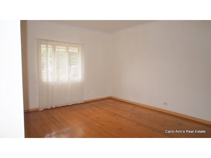 203 Riding Road, Hawthorne QLD 4171