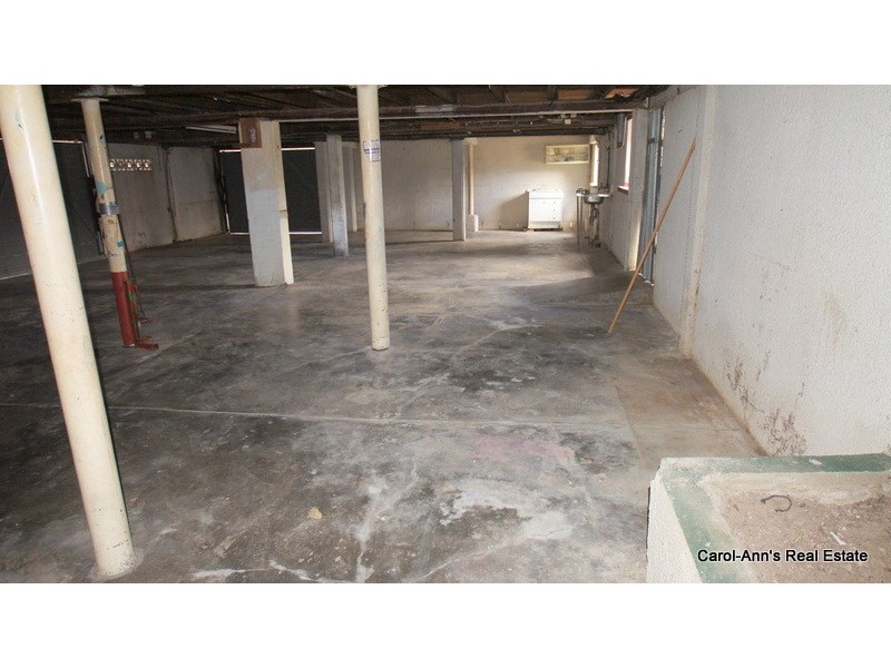 203 Riding Road, Hawthorne QLD 4171