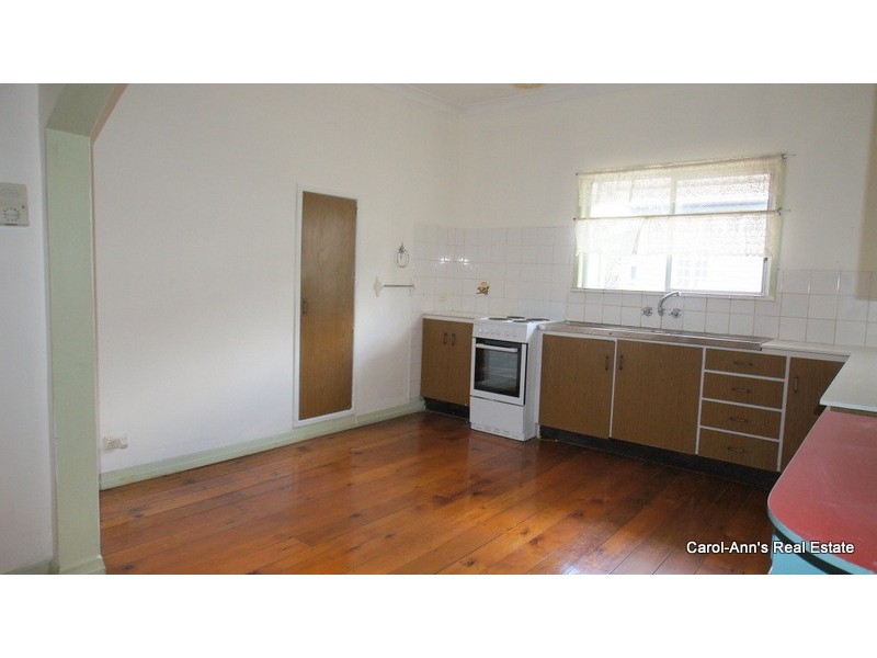 203 Riding Road, Hawthorne QLD 4171