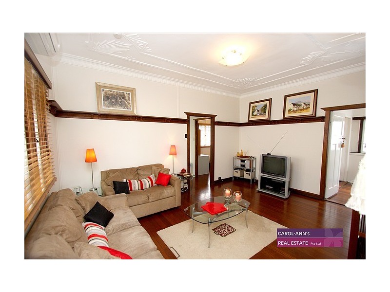 44 Belgrave Street, Balmoral QLD 4171