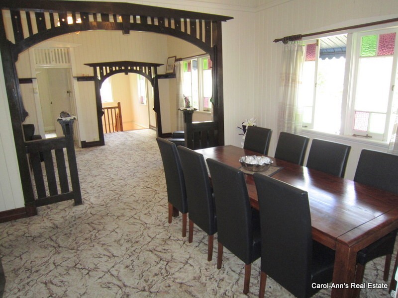 126 Barton Road, Hawthorne QLD 4171
