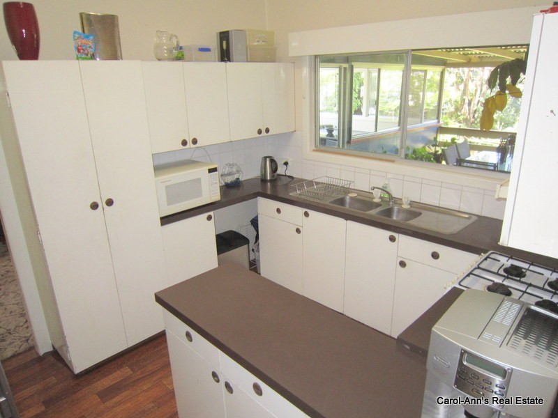 126 Barton Road, Hawthorne QLD 4171