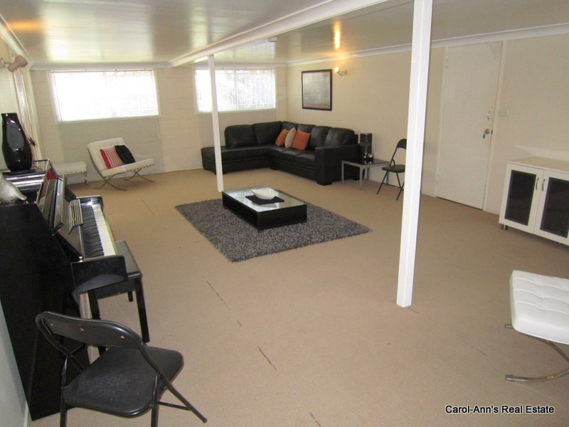 126 Barton Road, Hawthorne QLD 4171