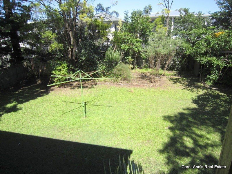 126 Barton Road, Hawthorne QLD 4171