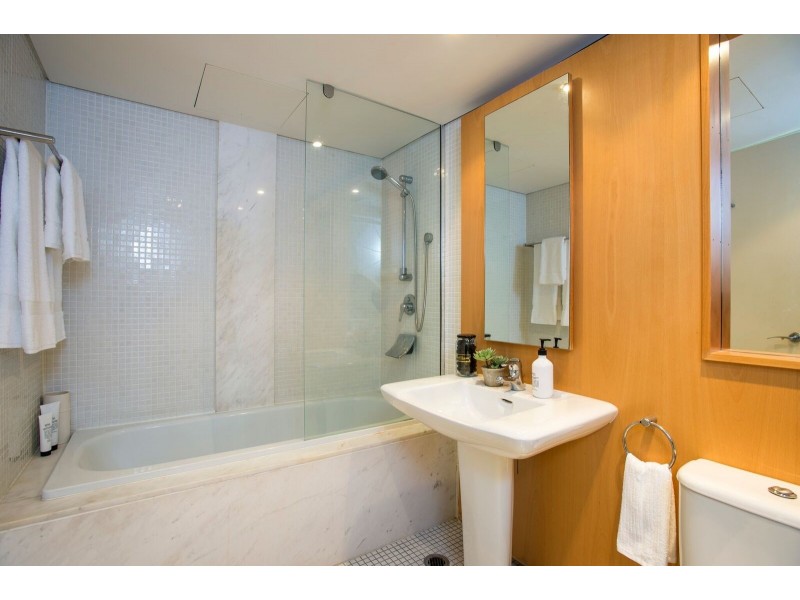 1410/30 Glen Street, Milsons Point NSW 2061