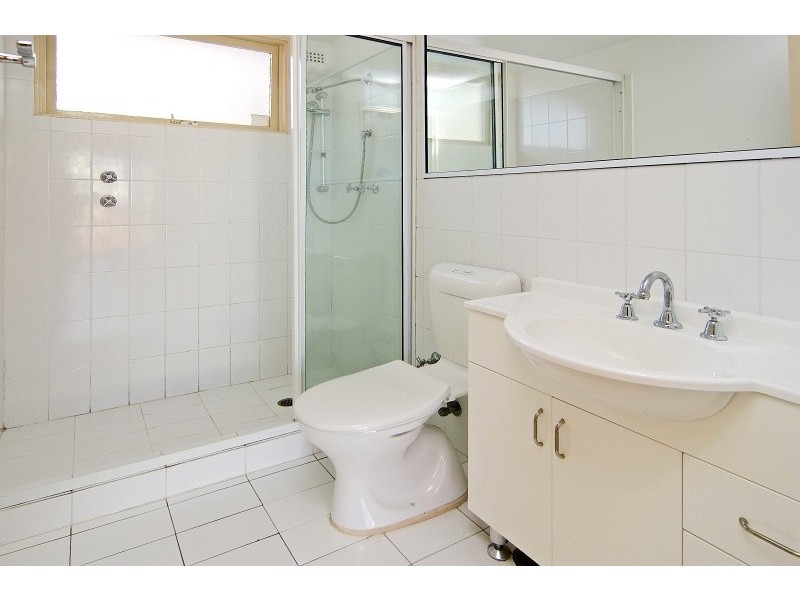 34/17 East Crescent Street, Mcmahons Point NSW 2060