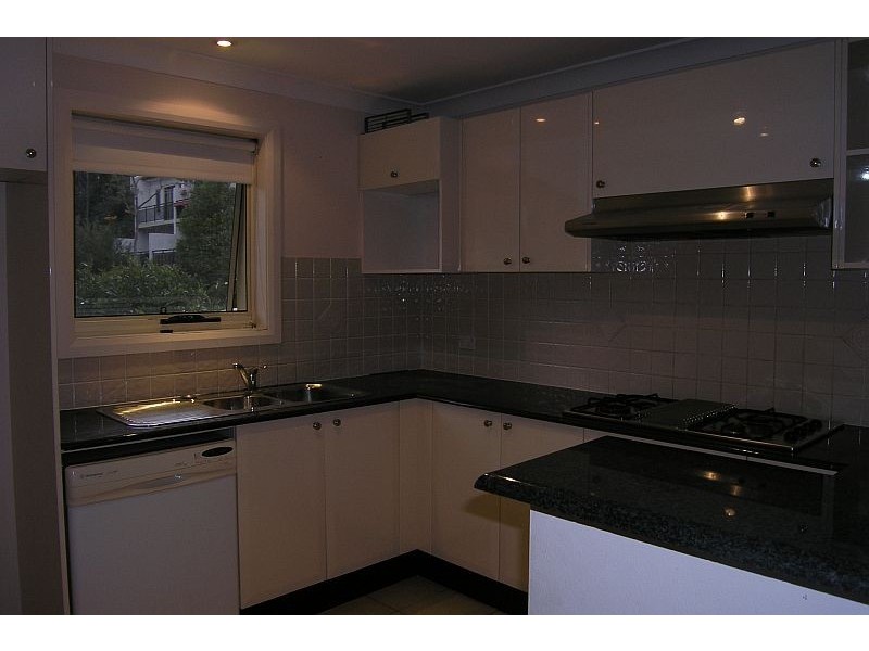 33 Walkers Drive, Lane Cove NSW 2066