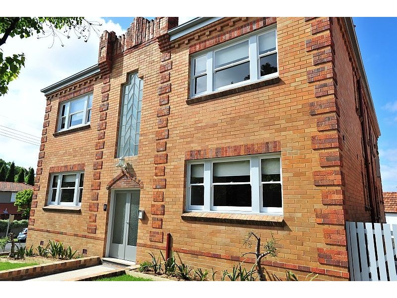 2/9 Bennett Street, Neutral Bay NSW 2089