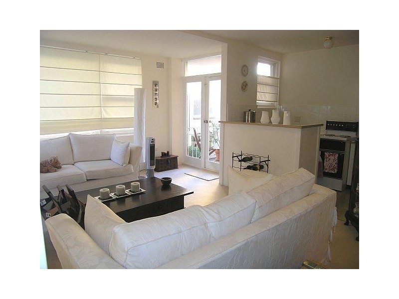 2/75 Bradleys Head Road, Mosman NSW 2088