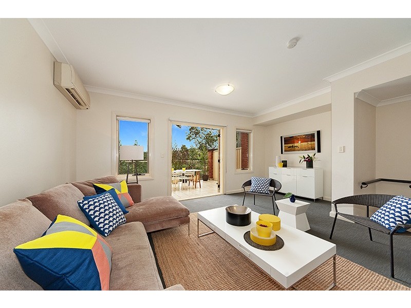 33 Walkers Drive, Lane Cove NSW 2066