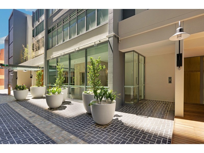 R803/200-220 Pacific Highway, Crows Nest NSW 2065