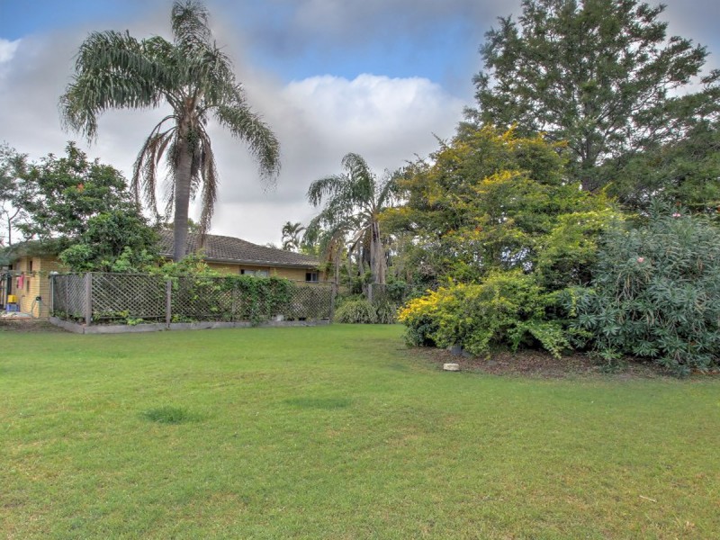 61 Helsham Street, Point Vernon QLD 4655