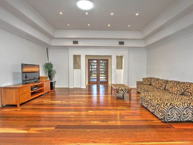 5 Pinehurst Drive, Wondunna QLD 4655