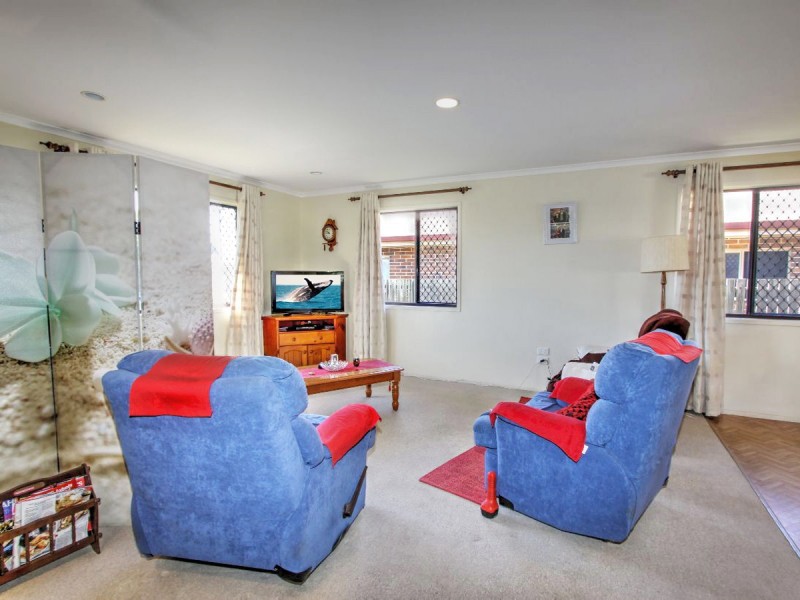 65 Cunningham Street, Torquay QLD 4655