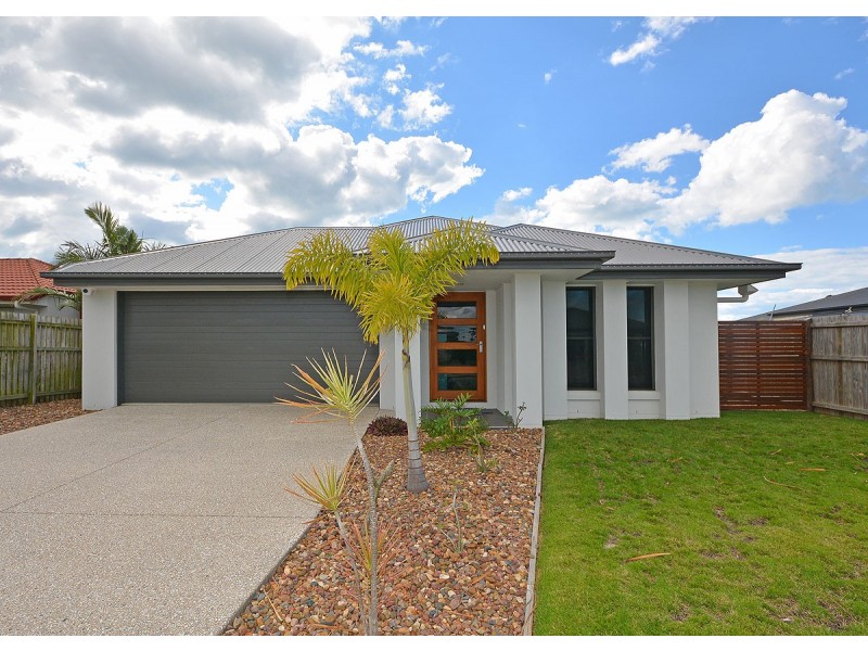 43 Endeavour Way, Eli Waters QLD 4655