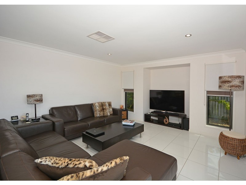 43 Endeavour Way, Eli Waters QLD 4655