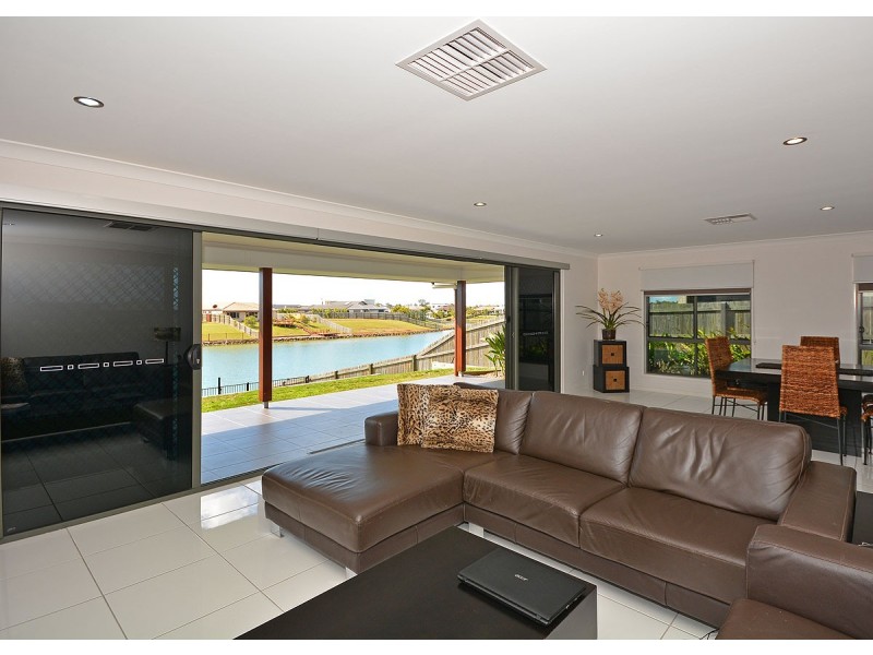 43 Endeavour Way, Eli Waters QLD 4655