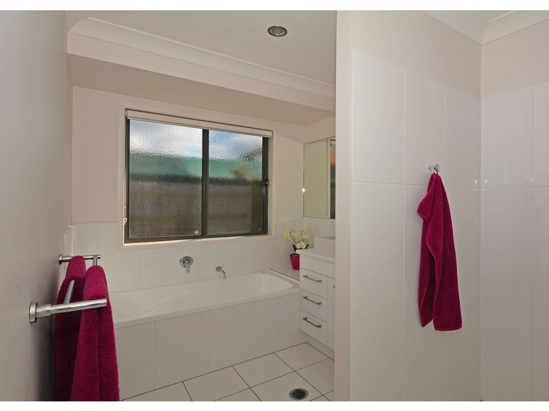 43 Endeavour Way, Eli Waters QLD 4655