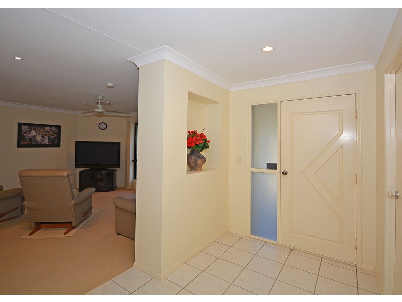 10 Treviso Court, Urangan QLD 4655