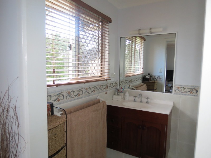 2 Allerton Road, Booral QLD 4655