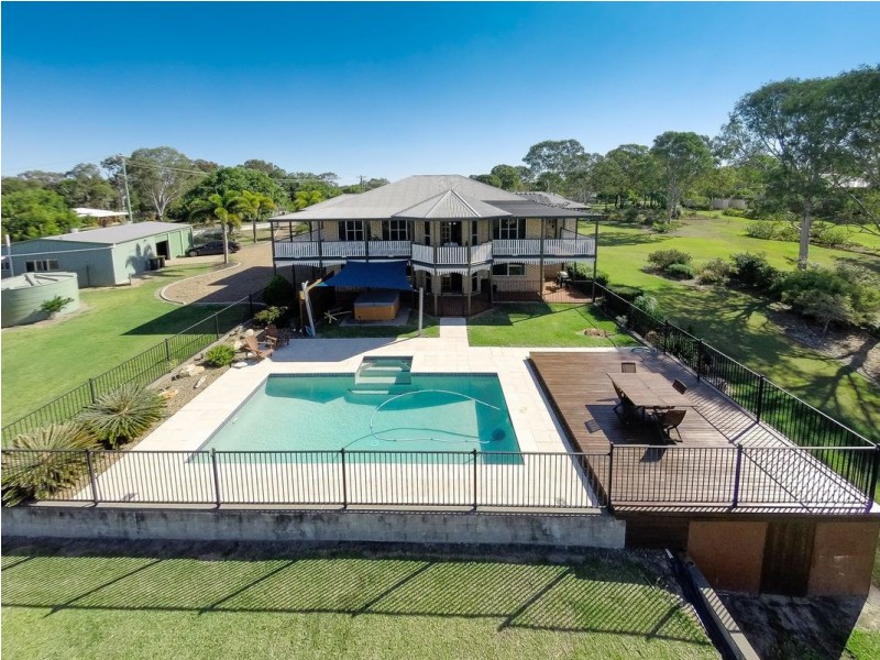 25 Francis Avenue, Booral QLD 4655