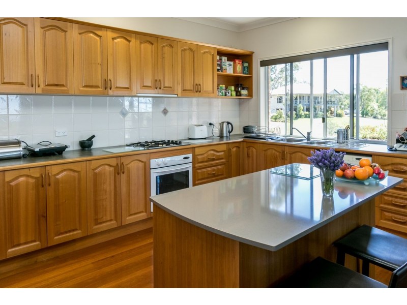 25 Francis Avenue, Booral QLD 4655
